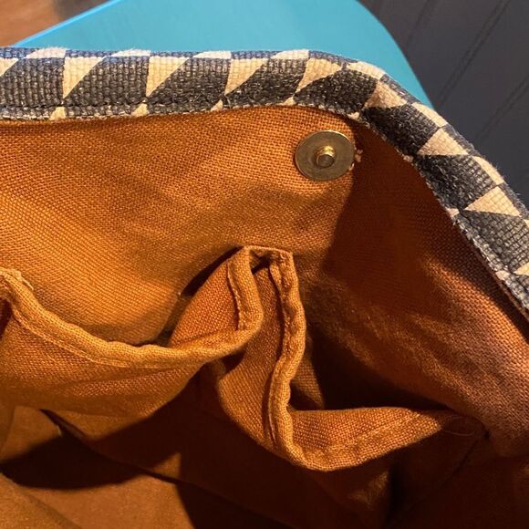 Spartina 449 Stylish Black and White Geometric‎ Women's Bag - Picture 4 of 10